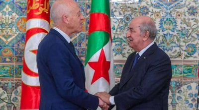 قيس سعيّد في زيارة للجزائر