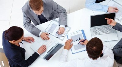 مشروع قانون يتضمن عقوبات سجنية ومالية لمؤسسات التوظيف الناشطة دون رخصة