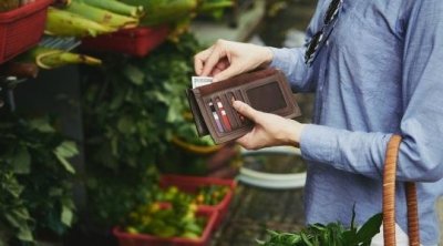 منظمة الدفاع عن المستهلك تدعو المواطنين إلى ترشيد الإنفاق خلال رمضان 