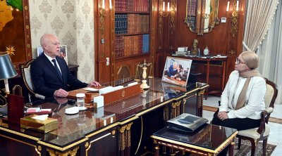 قيس سعيّد : تعطيل الإدارة لأسباب سياسية وليس خوفا من تحمّل المسؤولية