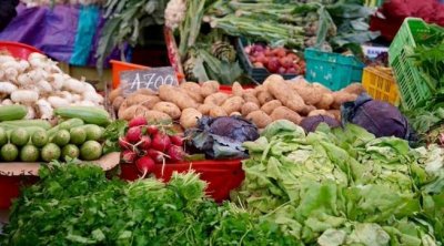 تونس : إرتفاع محموم في أسعار الخضر و الغلال رغم وفرة السلع 