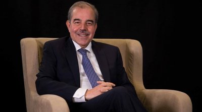 نجيب الدزيري : نواب في البرلمان يجمعون التوقيعات لدعم منذر الزنايدي في الانتخابات الرئاسية