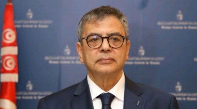 محافظ البنك المركزي التونسي يلتقي بعدد من المستثمرين على الأسواق المالية العالمية