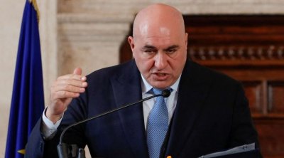 وزير الدفاع الإيطالي يزور تونس اليوم 