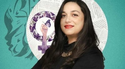 الناشطة شريفة تُرضع صغيرها في مركز الإيقاف