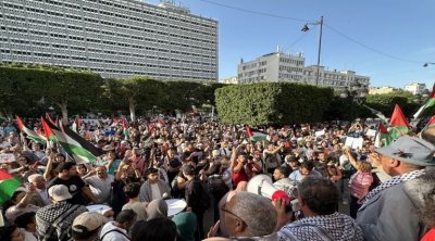 تونسيون يحتجون تنديدًا بمجزرة رفح