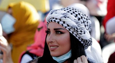 تونس : وزارة التربية تحجّر ارتداء الكوفية الفلسطينية أثناء امتحان البكالوريا