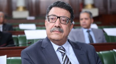 نائب في البرلمان : إبراهيم بودربالة هو من يعطل تنقيح المرسوم 54