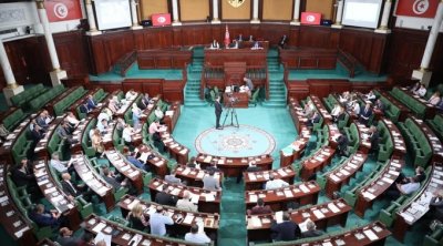 المصادقة على مشروع تجديد السكك الحديدية لنقل الفسفاط بتمويل سعودي