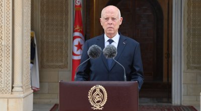 سعيد : على المجموعة الوطنية أن تساهم في تطوير قدرات القوات المسلحة