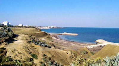 أكثر من نصف الشريط الساحلي لتونس تعرض للإنجراف 