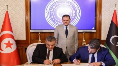 الدبيبة يُوافق على مطالب زوارة لإعادة افتتاح معبر رأس جدير 