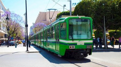 شركة نقل تونس تكشف عن خسائرها اليومية بسبب الاعتداءات على عربات المترو 