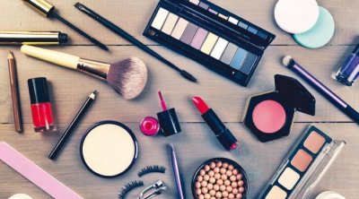 تونس : تحذير من مواد التجميل المقلدة لإحتوائها على مواد تسبب تشوهات 