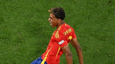 لامين جمال يدخل تاريخ كأس أوروبا بهدف عالمي في شباك فرنسا