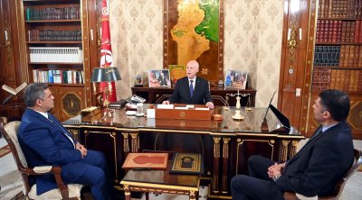 قيس سعيّد: لوبيات تشارك من وراء الستار في العملية الإنتخابية