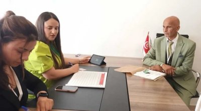 عامل يومي أول المودعين لملف ترشحه للإنتخابات الرئاسية