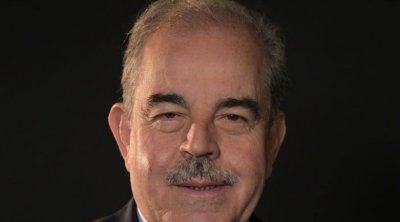 الانتخابات الرئاسية : المترشح منذر الزنايدي يستكمل التزكيات 