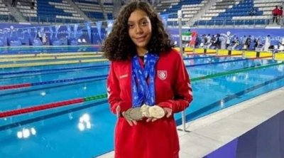 السباحة التونسية جميلة بولكباش تحقق رقما قياسيا جديدا 