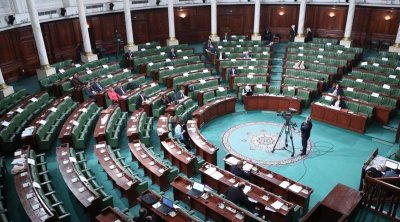 البرلمان يشرع في النقاش حول مشروع قانون المالية 2025