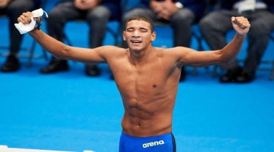 السباح التونسي أيوب الحفناوي مهدد بالإيقاف بسبب المنشطات 