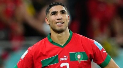 أشرف حكيمي يتصدر القائمة النهائية لجائزة أفضل لاعب إفريقي 2024