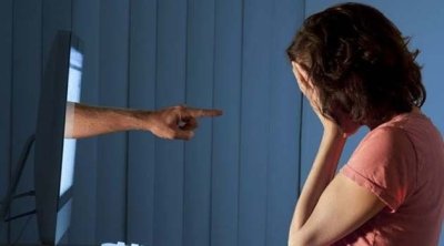 80 بالمائة من النساء التونسيات تعرضن للعنف الرقمي 