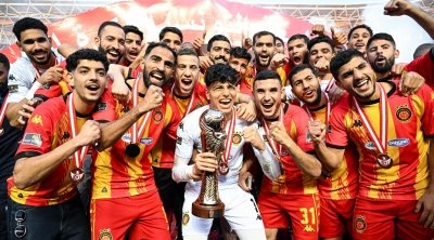 En images : L'EST bat le ST et décroche sa 7e Supercoupe de Tunisie