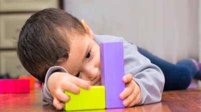 200 ألف طفل مصاب بطيف التوحد في تونس