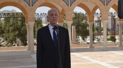 قيس سعيّد: لا اتفاقية لترحيل التونسيين.. ومن يروّج لذلك يُضلّل الرأي العام