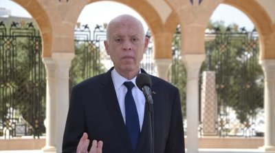 سعيّد: لن نقبل أن تكون تونس دولة عبور للمهاجرين غير النظاميين
