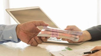 البنوك التونسية تُجمّد القروض طويلة الأمد : أزمة تهدد السكن والاستثمار