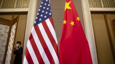 La Maison Blanche : la Chine risque jusqu’à 245 % de droits de douane en raison de ses représailles