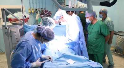 تونس تسجّل إنجازًا طبيًا : أول عملية قلب دقيقة لرضيع 