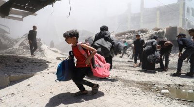 استشهاد 30 فلسطينيّا في غارة على نقطة لتوزيع المساعدات