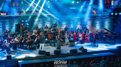 En images : ''Tapis rouge 2'' de Riadh Fehri : une traversée musicale aux couleurs du monde
