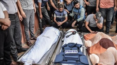 150 وسيلة إعلام عالمية تُطالب بوقف استهداف الصحفيين في غزة