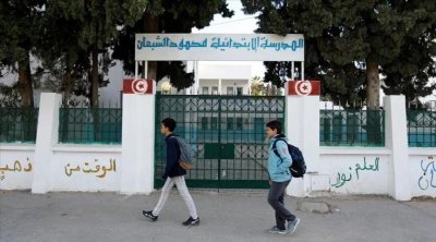 نقابات التربية تحتج بعدة ولايات قبل العودة المدرسية