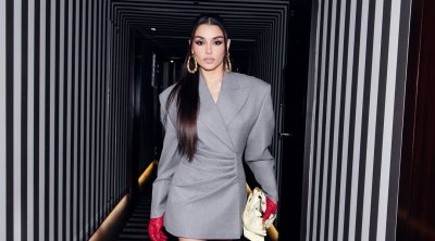 En images :Hande Erçel ose les couleurs au défilé Balmain