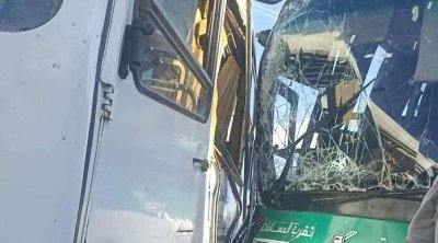 إصابة سائق في اصطدام حافلتين في القيروان  (صور)
