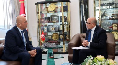 تفاصيل لقاء وزير الدفاع بسفير الولايات المتحدة بتونس