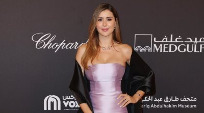 عائشة بن أحمد بإطلالة راقية تُبهر جمهورها (صور) 