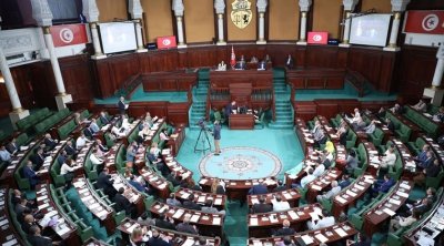 Tunisie : La loi pour le recrutement des diplômés chômeurs publiée