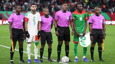 تعيين حكم جنوب إفريقي لإدارة مواجهة تونس ومالي