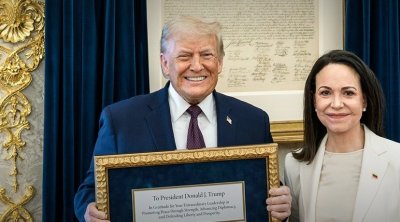 زعيمة المعارضة الفنزويلية تهدي ترامب جائزة نوبل للسلام