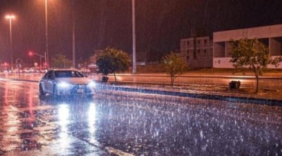 الليلة : أمطار غزيرة ورياح قوية