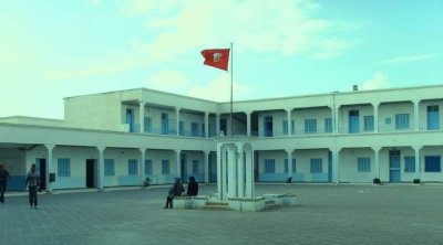 نقابة التعليم الثانوي بسليمان تدين التخريب وتلاميذ الباك يتعهدون بالتعويض