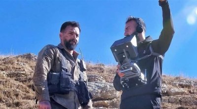 استشهاد المصور والمخرج اللبناني محمد شهاب وطفلته بغارة إسرائيلية