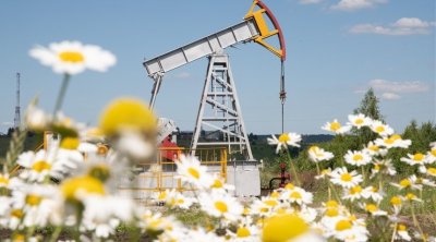 Les prix du pétrole chutent dans l'espoir d'efforts diplomatiques au Moyen-Orient