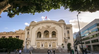 غلق المسرح البلدي بتونس